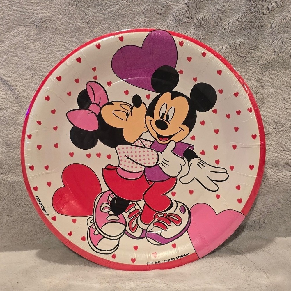 Vtg 1997 Disney Mickey Minnie Mouse 8 Inch Paper Plates Pack of 8 Contempo NEW